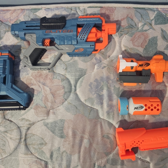 Bundle of Used and Fun Nerf Blasters - Picture 14 of 14